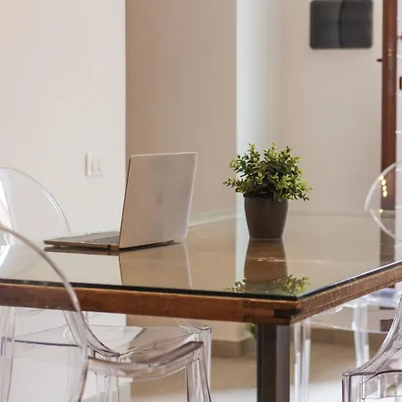 Casa Alta ゲストハウス ラクイラ